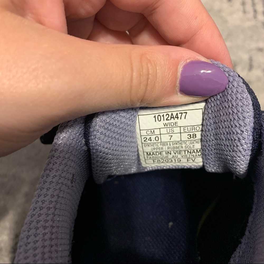 ASICS Gel Shoes - Picture 2 of 2